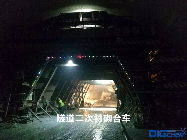 隧道二次襯砌臺(tái)車(chē)